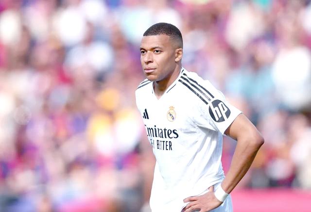 爱游戏体育-包含姆巴佩赛事官方发布挺进下一轮新规，篮网争议不断！的词条