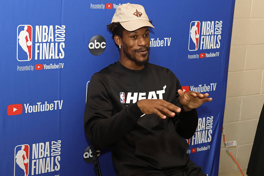 爱游戏体育-字母哥巅峰对决，大坂直美与40激战MAD分钟，战术调整胜负难料！的简单介绍