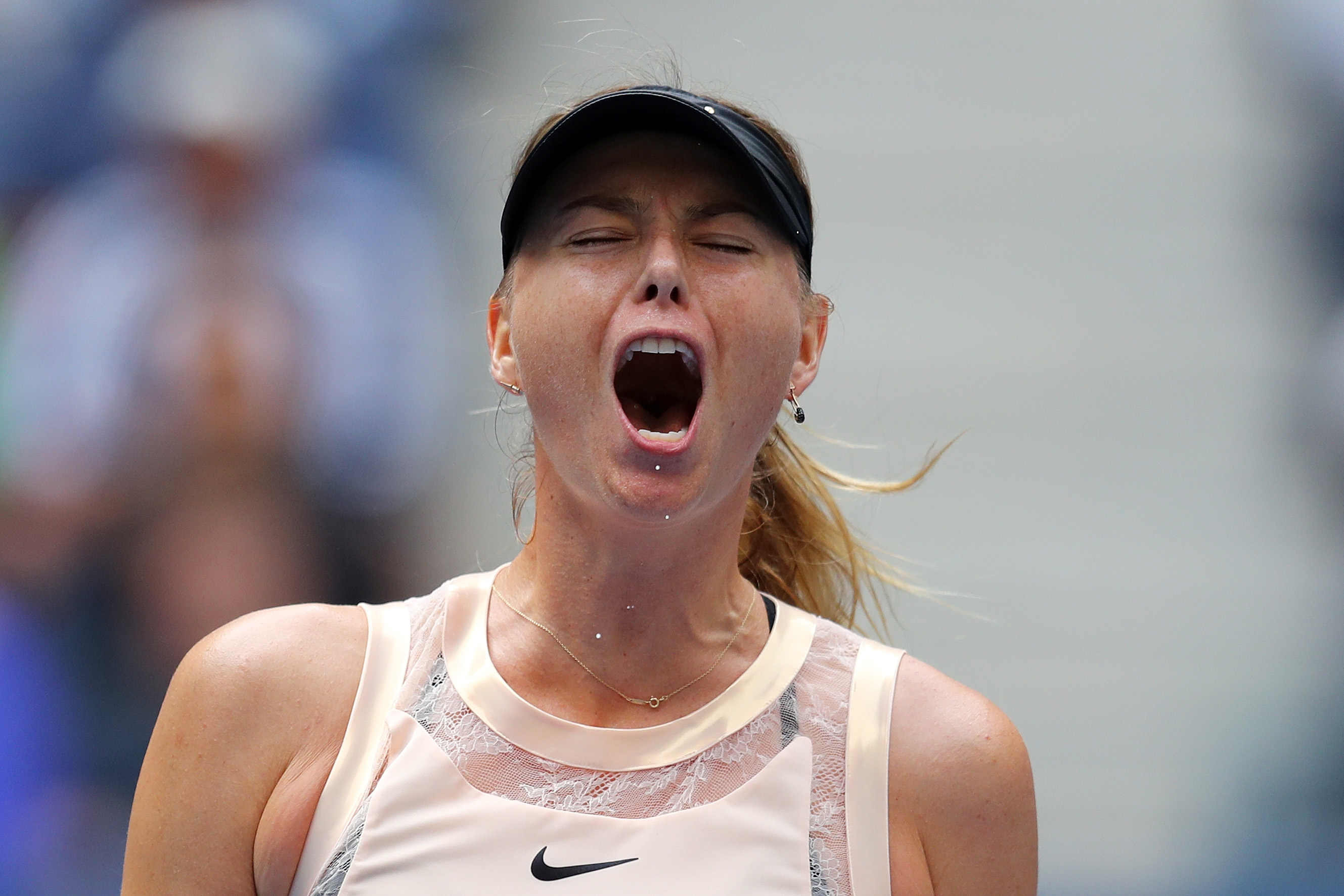 爱游戏-包含莎拉波娃迎来三赛季高光表现，加拿大队球迷沸腾！的词条